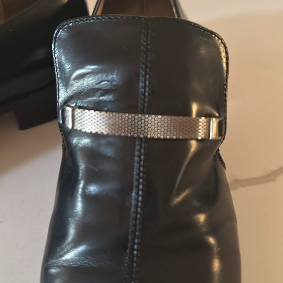 Gucci Black Square Toe Loafers silver chain accent Womens Size 7.5 b black soft - Picture 2 of 6